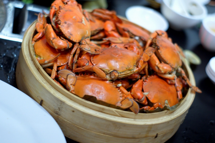 中秋佳节 团圆赏月 餐桌必不可少8大美食